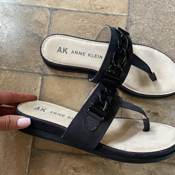 New Anne Klein Sandals, size 7.5. NWT but without original box. See chain detail - Picture 5 of 6